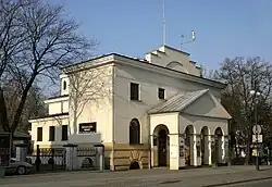 Budynek dawnej rogatki lubelskiej.