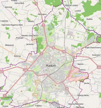 Mapa konturowa Radomia, blisko centrum na dole znajduje się punkt z opisem „ulica Romualda Traugutta”