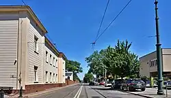 Widok na północ, w rejonie pętli tramwajowej „Cmentarz Rakowicki”