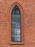 Jedno z okien kościoła