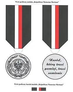 Awers, rewers i baretka jednostopniowego Medalu „Reipublicae Memoriae Meritum” (2015–2020)