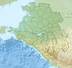 Mapa konturowa Kraju Krasnodarskiego, na dole nieco na prawo znajduje się punkt z opisem „Soczijski Park Narodowy”