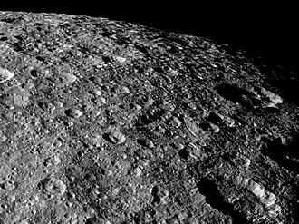 Zdjęcie Rei z odległości 43&nbsp;000&nbsp;km