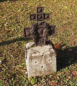 Nagrobek z rosyjskim krzyżem Ludwiga