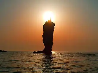 Rōsoku-jima (skała „Świeca”)