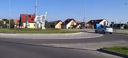 Rondo Prezydenta Lecha Kaczyńskiego w Rumi u zbiegu ulic Gdańskiej i Dębogórskiej