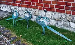 „Bażanty”(brąz patynowany, otoczak granitowy, 2004)