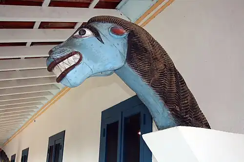 Jedna z rzeźb (2009)