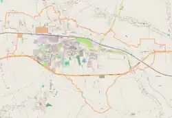 Mapa konturowa Sędziszowa Małopolskiego, po lewej znajduje się punkt z opisem „ParafiaMiłosierdzia Bożegow Sędziszowie Małopolskim”