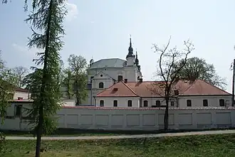 Bazylika pw. św. Anny, widok od strony parku