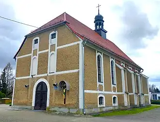 Elewacja główna z wejściem