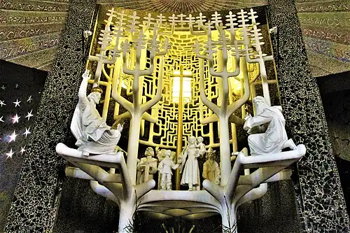 Ołtarz w kościele św. Cyryla i Metodego w Knurowie