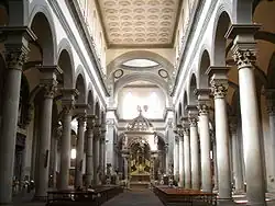wnętrze Santo Spirito