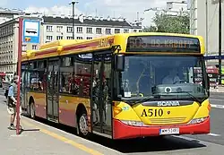 Należący do PKS Grodzisk autobus A510 marki Scania na linii 505 w Warszawie