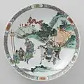 Talerz ze sceną z opowieści o generale Guo Ziyi (697–781) pomalowany w palecie famille verte, ok. 1700–1724. Rijksmuseum