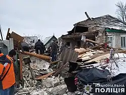 Seredyna-Buda po rosyjskim ostrzale z 28 listopada 2023 roku, w którym zginęły 3 osoby