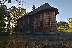 Zabytkowy kościół drewniany w Siennowie