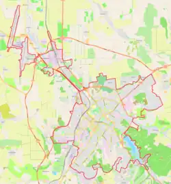 Mapa konturowa Symferopola, blisko centrum na dole znajduje się punkt z opisem „Symferopol”
