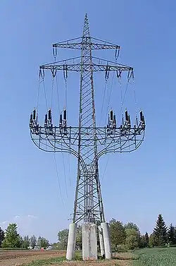 Słup kablowy wysokiego napięcia