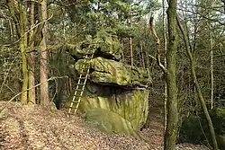 Skalna wieża na Bezvelu