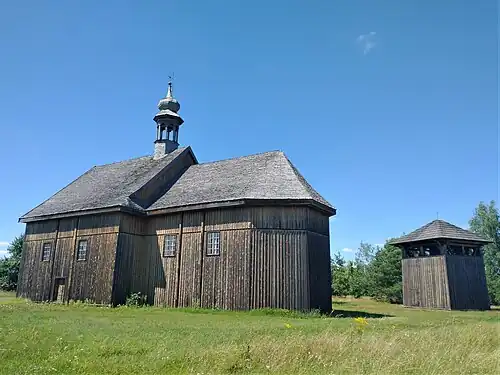 Kościół z Wysokienic wraz z dzwonnicą