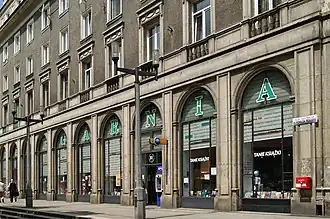 Dawna księgarnia Skarbnica, os. Centrum C 1.