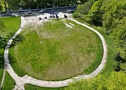 Plac po wyburzonym amfiteatrze