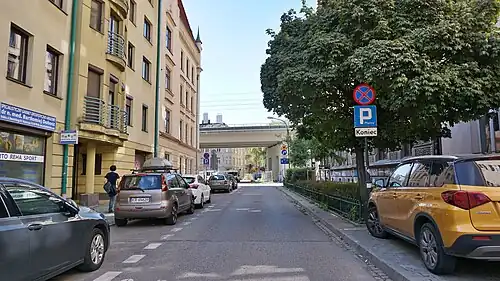 Widok na zachód, na wysokości skrzyżowania z ul. Dwernickiego (2024)