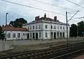 Budynek dworca kolejowego - widok z peronów 2013 r.