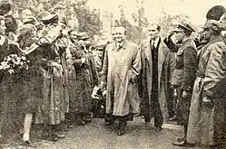 Stanisław Mikołajczyk, jeden z przywódców rządu londyńskiego, odwiedza wyzwolony Poznań po powrocie do powojennej Polski (1945 rok)