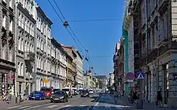 Widok od skrzyżowania z ul. Berka Joselewicza na płn.-zach., w kierunku Starego Miasta.