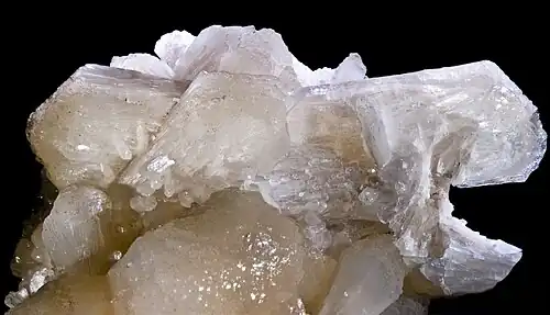 Stilbit Ca[Al2Si7O18]·7H2O