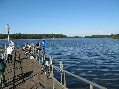 pomost przy hotelu "Resiedence" (2011 r.)