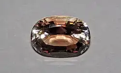 Fasetowany kamień słoneczny