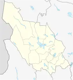 Mapa konturowa Dalarny, blisko centrum po prawej na dole znajduje się punkt z opisem „Leksand”