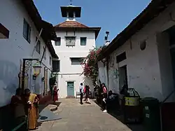 Widok budynku synagogi