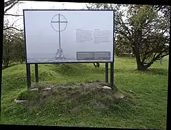 Tablica na terenie szańca