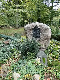 Grób symboliczny Tadeusza Piotrowskiego