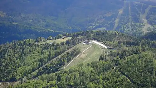 Widok na Beskidek ze stoków Klimczoka