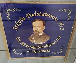 Sztandar Szkoły Podstawowej nr 3 w Opocznie