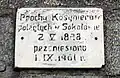 Tabliczka na pomniku