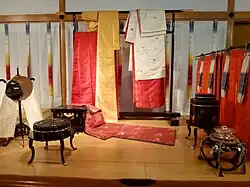 Stroje i meble damy dworu