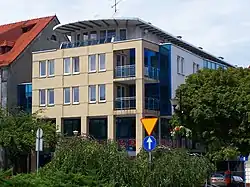 Budynek wzniesiony w miejscu kamienicy (2007)