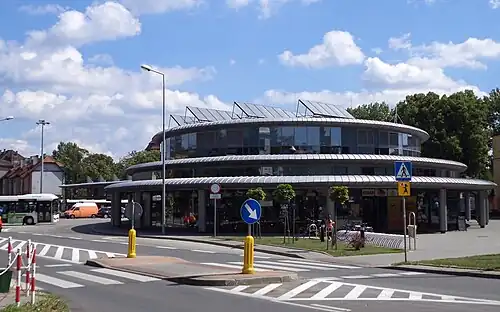 Dworzec autobusowy przy ul. Pokoju 1 (2015)