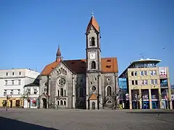 Podobne ujęcie północnej pierzei tarnogórskiego rynku (2014)