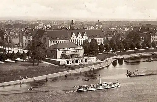 Przedwojenne zdjęcie przystani, którą w 1945 przejął AZS Wrocław