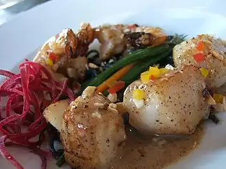 Alaskańskie przegrzebki i krewetki