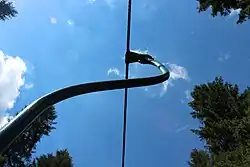 Sposób mocowania krzesełka do liny nośnej