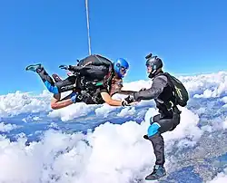 Tomasz Wojciechowski i tandem-pilot Marcin Stencel z pasażerem, Strefa Silesia (czerwiec 2016)