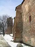 Mury miejskie. W oddali Gołębnik i Brama Klasztorna